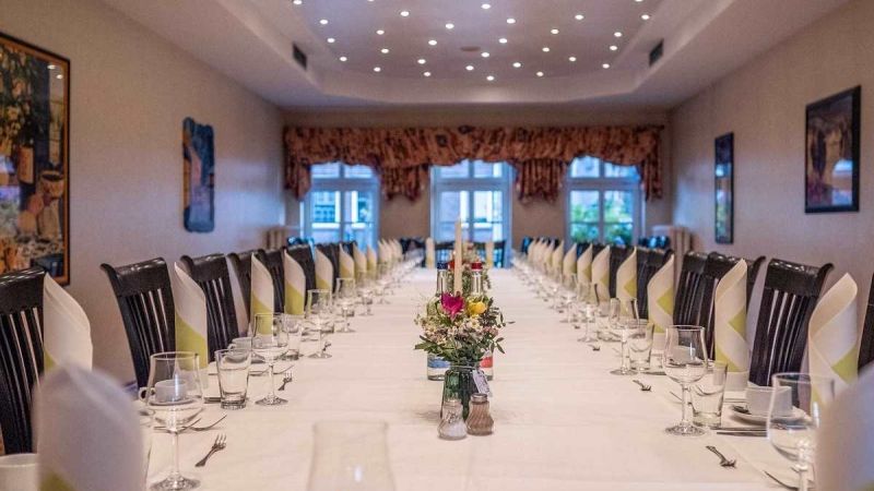 Spiegelsaal fuer feierlichkeiten