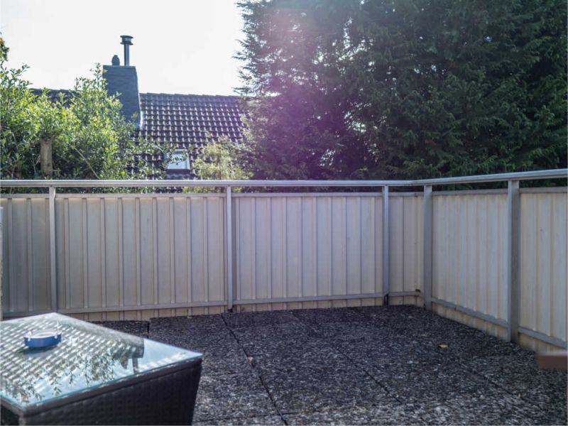 grosse Zimmerterrasse