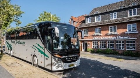 busreisen nach husum