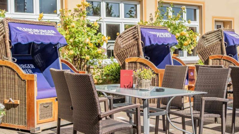 hotelterrasse osterkrug husum